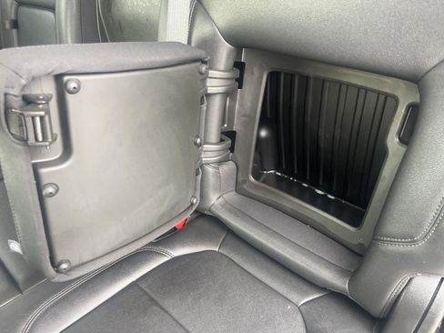 Used 2021 Chevrolet Silverado 1500 LT Trail Boss w/ Convenience Package II image 18