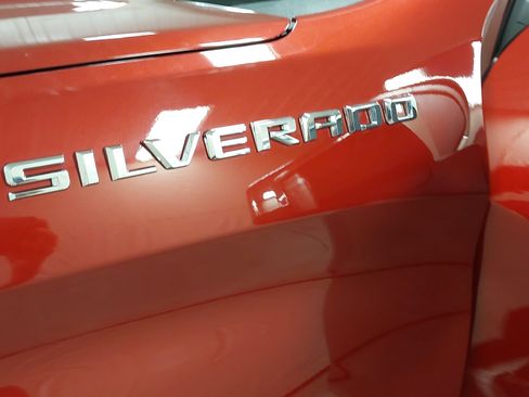 Used 2019 Chevrolet Silverado 1500 LTZ w/ LTZ Plus Package AWD/4WD image 32