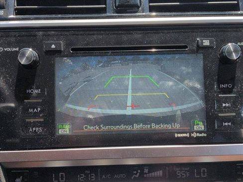 Used 2017 Subaru Outback 2.5i Touring AWD/4WD image 13