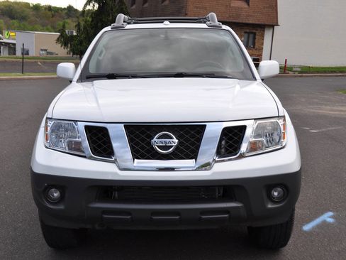 Used 2015 Nissan Frontier PRO-4X w/ Pro-4x Luxury Package AWD/4WD image 5