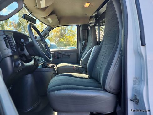 Used 2024 GMC Savana 2500 w/ Driver Convenience Package image 26