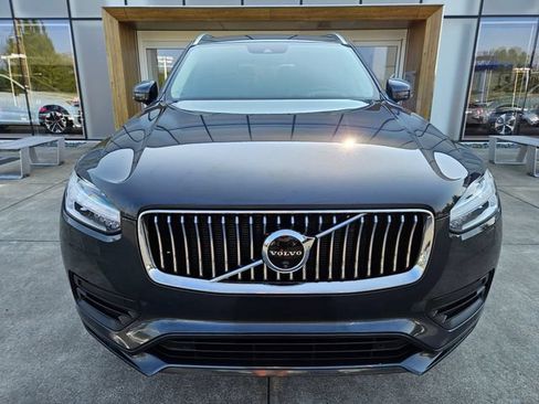 Used 2021 Volvo XC90 T6 Momentum w/ Advanced Package AWD/4WD image 2
