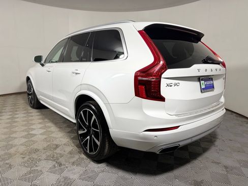 Used 2021 Volvo XC90 T6 Momentum w/ Protection Package Premier AWD/4WD image 4