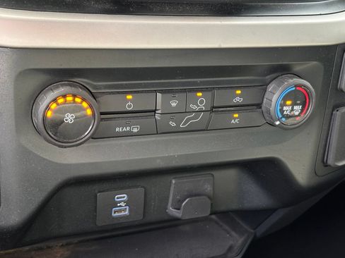 Used 2022 Ford F150 XLT AWD/4WD image 8