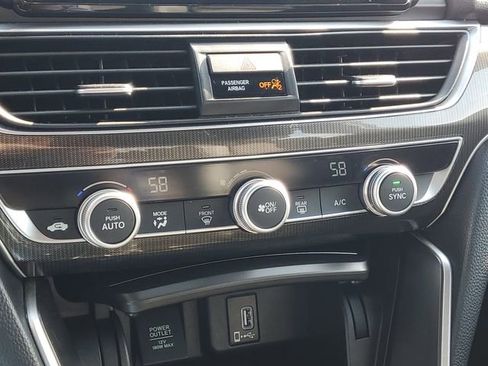 Used 2018 Honda Accord Sport image 24