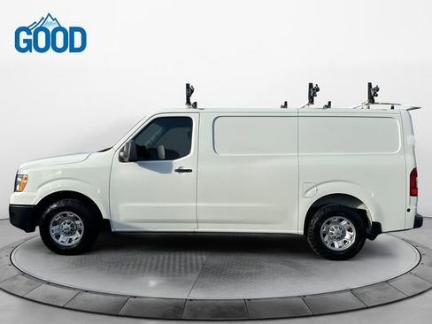 Used 2021 Nissan NV 2500 SV image 2