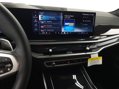 Used 2026 BMW X7 xDrive40i w/ M Sport Package AWD/4WD image 27