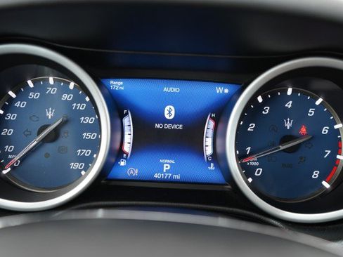Used 2019 Maserati Ghibli S Q4 AWD/4WD image 19