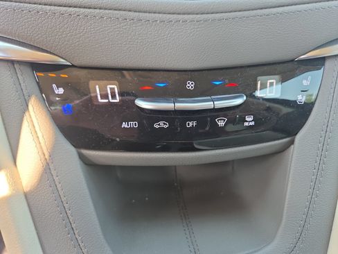 Used 2021 Cadillac XT5 Premium Luxury FWD image 21