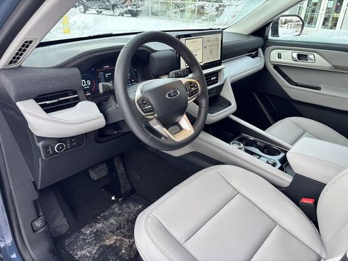 New 2026 Ford Explorer Active w/ Active Comfort Package image 17
