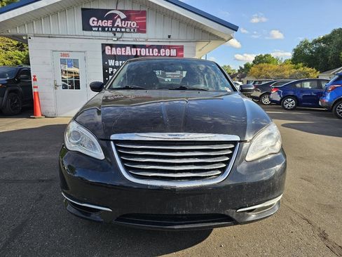 Used 2013 Chrysler 200 Touring FWD image 3