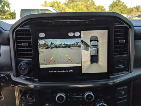 Certified 2024 Ford F150 Platinum image 31