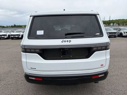 New 2026 Jeep Grand Wagoneer Limited w/ 8-Passenger Seating Package