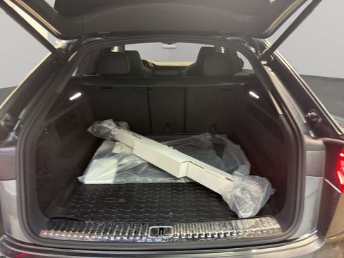 Used 2023 Audi SQ8 Premium Plus AWD/4WD image 19