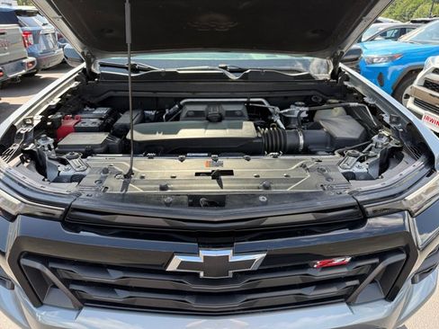Used 2023 Chevrolet Colorado Z71 w/ Z71 Convenience Package 2 AWD/4WD image 34
