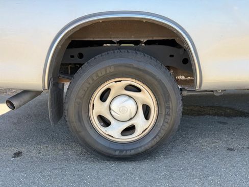 Used 2005 Toyota Tundra SR5 RWD image 26