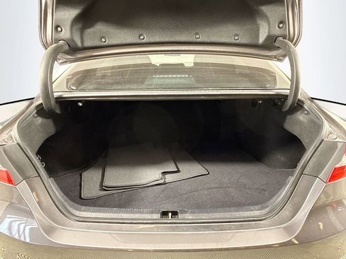 Used 2020 Toyota Camry LE image 25