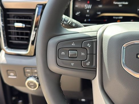 New 2026 GMC Sierra 2500 Denali w/ Denali Reserve Package image 11