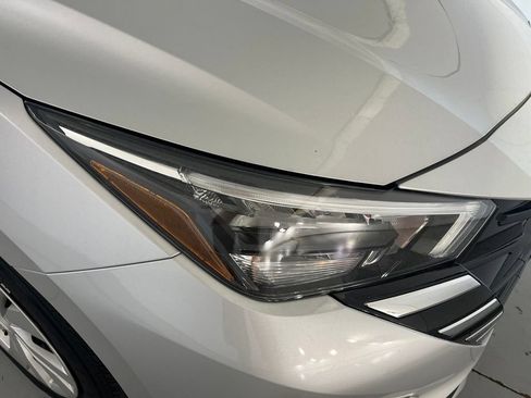 Used 2025 Nissan Versa S w/ Trunk Package FWD image 32