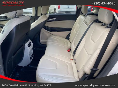 Used 2018 Ford Edge Titanium w/ Technology Package AWD/4WD image 21