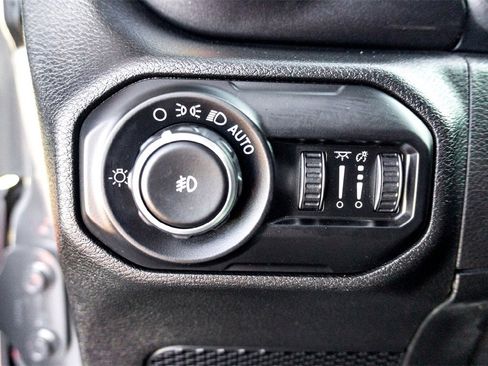 Used 2020 Jeep Wrangler Unlimited Sport image 16