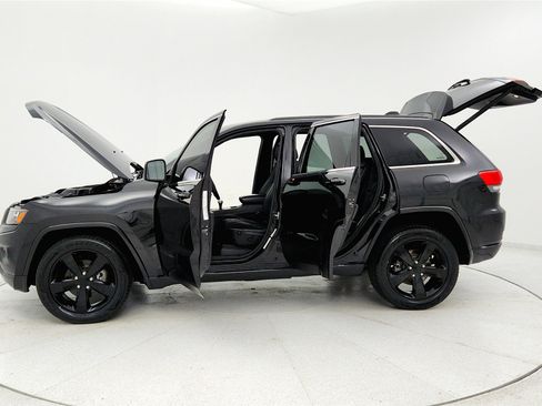 Used 2014 Jeep Grand Cherokee Altitude image 31