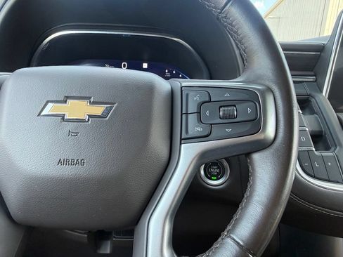 Used 2023 Chevrolet Suburban LT RWD image 25