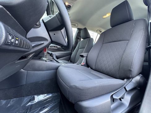 Used 2023 Toyota Corolla LE image 9