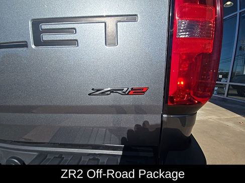 Used 2021 Chevrolet Colorado ZR2 w/ LPO, Power Package image 12
