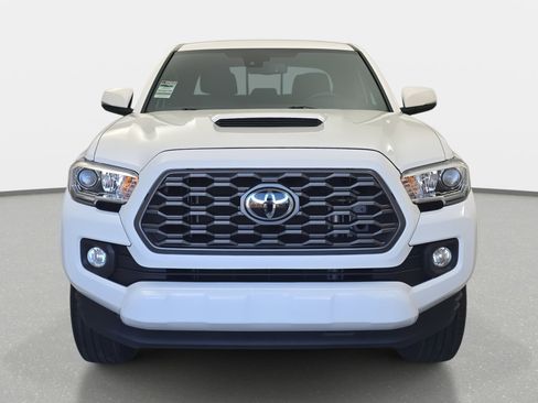 Used 2022 Toyota Tacoma TRD Sport image 8