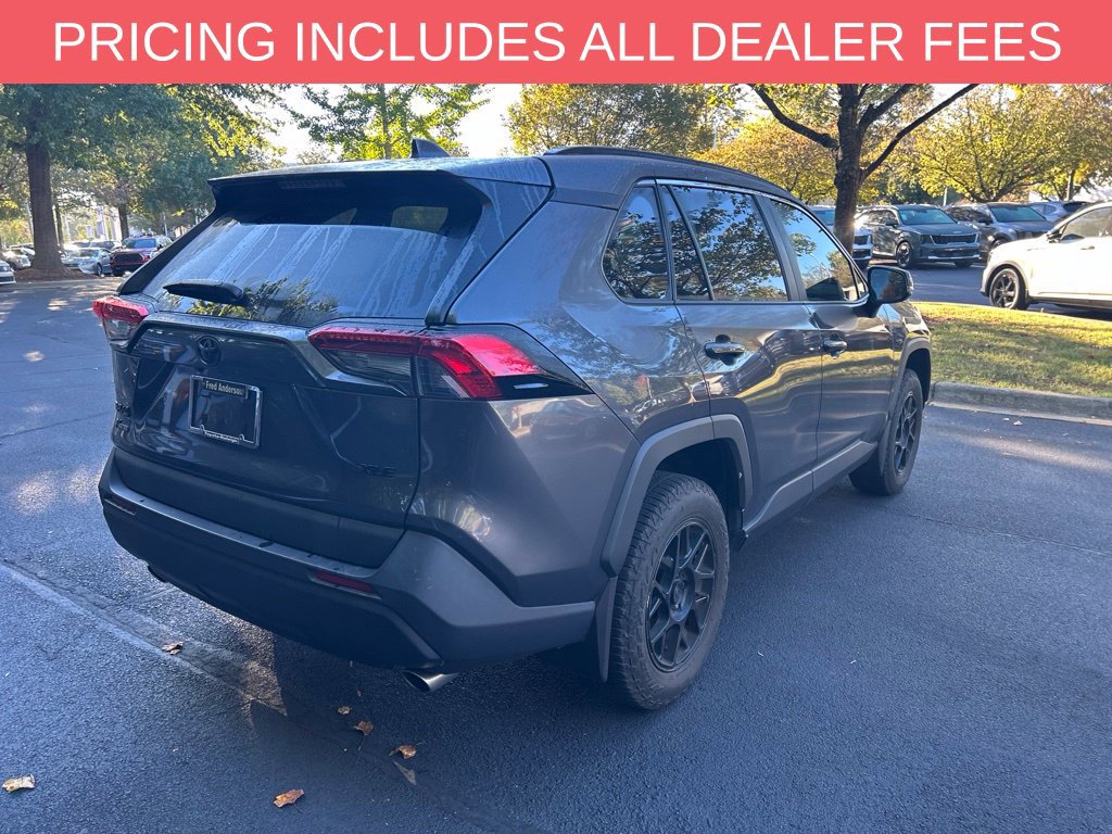 Used 2024 Toyota RAV4 XLE w/ Convenience Package FWD image 7