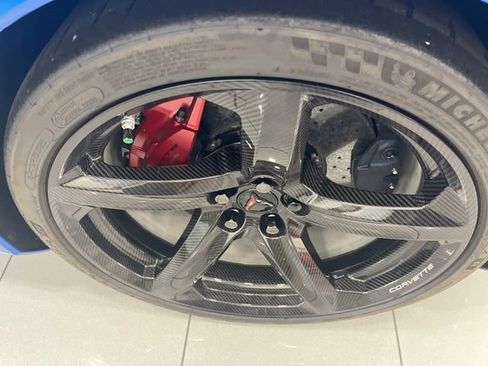 Used 2025 Chevrolet Corvette Z06 w/ Z07 Performance Package image 9