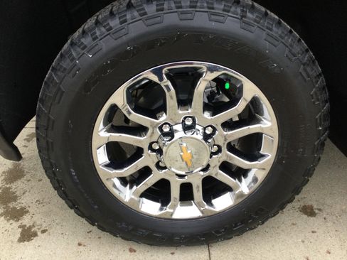 New 2026 Chevrolet Silverado 3500 LTZ w/ LTZ Premium Package image 7