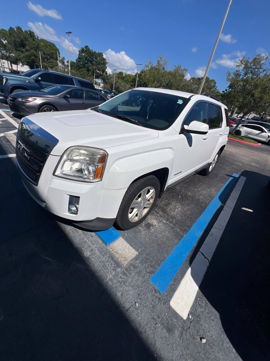 Used 2015 GMC Terrain SLT FWD image 1