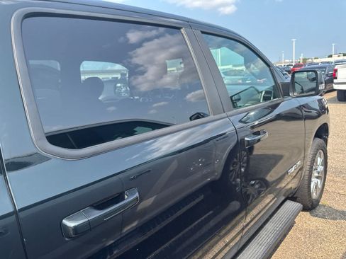 Used 2019 RAM 1500 Big Horn AWD/4WD image 10