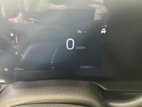 Used 2024 Buick Envista Preferred w/ Convenience I Package image 16