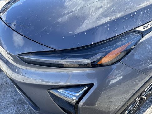 Used 2023 Chevrolet Bolt EUV Premier w/ Sun & Sound Package image 9