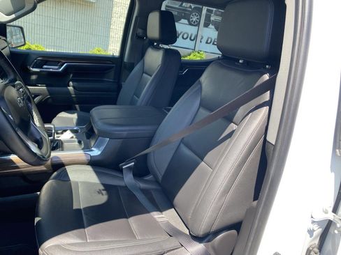 Certified 2024 Chevrolet Silverado 1500 RST w/ Convenience Package II AWD/4WD image 16
