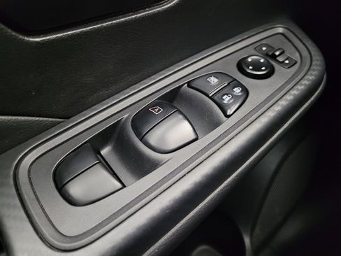 Used 2024 Nissan Versa S w/ S Plus Package image 27