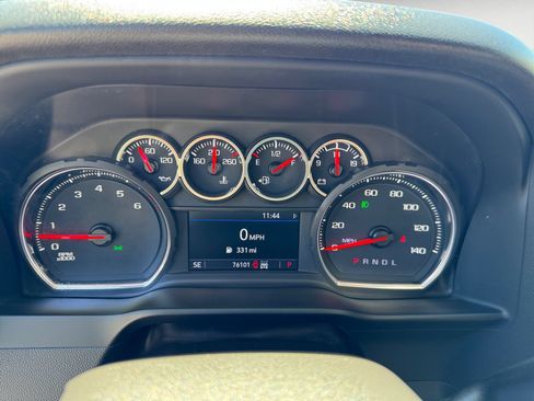 Used 2022 Chevrolet Silverado 1500 LT Trail Boss w/ LT Trail Boss Premium Package AWD/4WD image 13