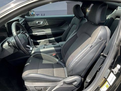 Used 2024 Ford Mustang GT RWD image 20