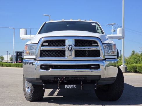 Used 2018 RAM 2500 Tradesman w/ Chrome Appearance Group AWD/4WD image 11