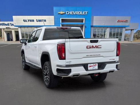 Used 2025 GMC Sierra 1500 AT4 w/ AT4 Premium Package AWD/4WD image 12