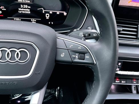 Used 2025 Audi Q5 2.0T Premium w/ Convenience Plus Package image 12