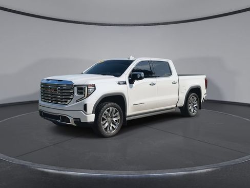 Used 2023 GMC Sierra 1500 Denali w/ Denali Reserve Package AWD/4WD image 4