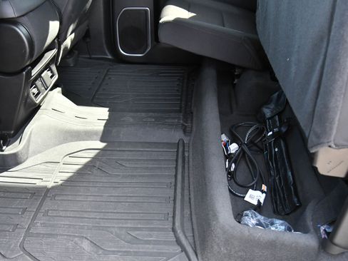 Used 2024 GMC Sierra 1500 Elevation w/ LPO, Elevation Black Package image 36