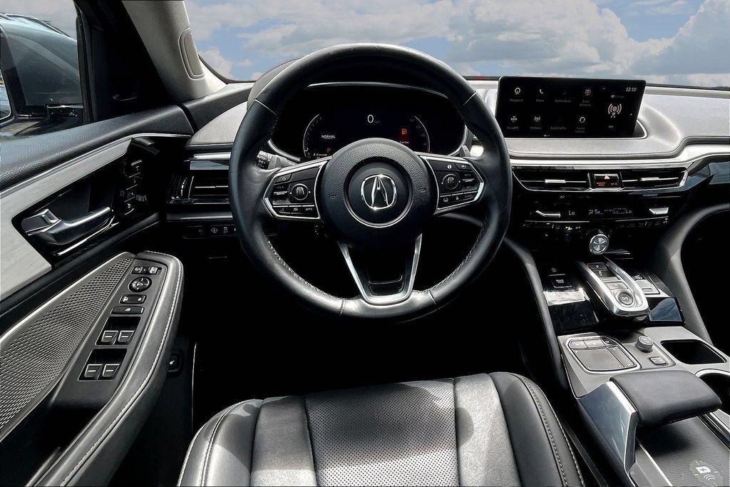 Used 2023 Acura MDX w/ Technology Package FWD image 8