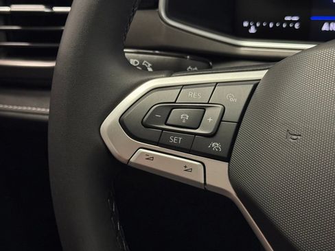 New 2026 Volkswagen Taos SE AWD/4WD image 28