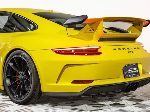 Used 2018 Porsche 911 GT3 w/ Sport Chrono Package image 17