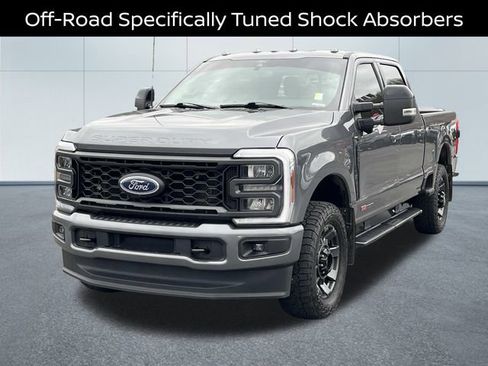 Used 2024 Ford F250 Lariat w/ Sport Appearance Package image 9